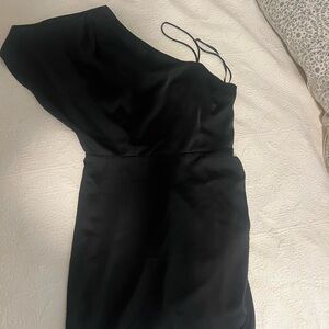 Elegant Black One-Shoulder Dress fab’rik